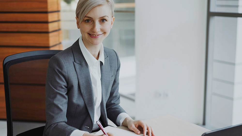 Ansprechpartnerin im Business-Kontext